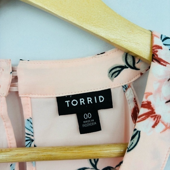 Torrid Babydoll Chablis Goddess Neck Tank - Floral Pink - Picture 4 of 6